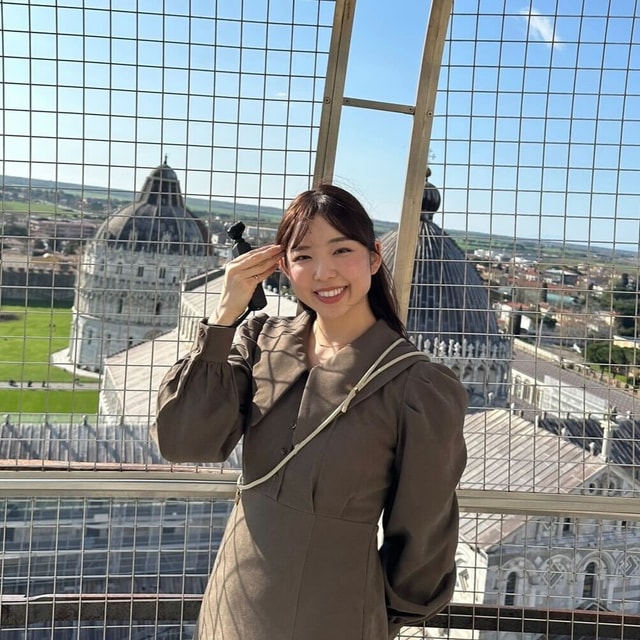 A picture of Bunpro user Haruna, with their name, role and testimonial below